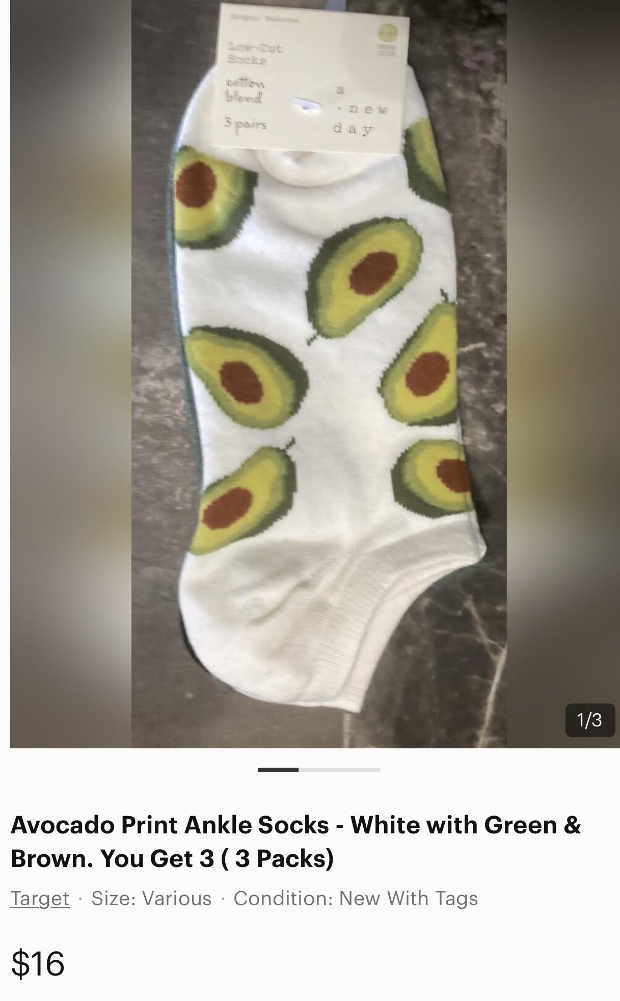 Women's avocado-patterned ankle socks